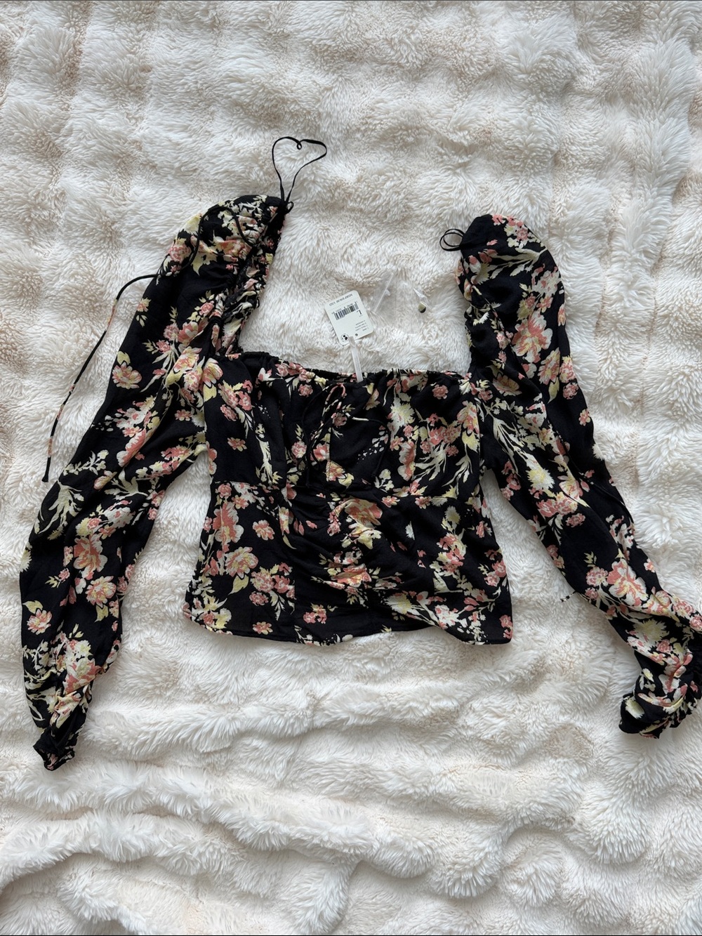 Free People - Floral Puff-Sleeve Square Neck Top in Black